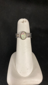 Vintage Silver Tone Ring w/ White Fire Opal Size 5