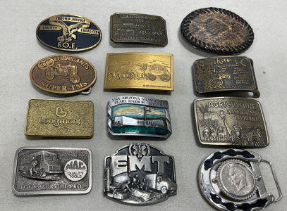 (12) Various Men&rsquo;s Belt Buckles