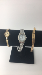 (1) SEIKO Silver Water Resistant Stainless Steel V115-0AK0 Woman&rsquo;s Watch ; (1) 10Kt Rolled Gold Plate Watch ; (1) BOB-O-Link 10 KT-20 Gold Bracelet