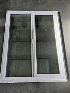 <BB> 36x48 Single Hung Screened Window