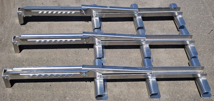 <MB> (3) Like New Ladder Jacks