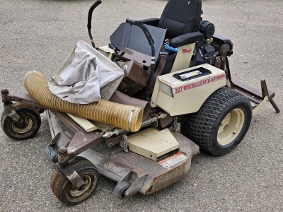 <EB> Grasshopper 0-turn Mower w/ Accessories