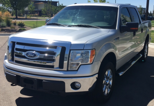 2010 FORD F-150 - 4x4 - V8 - CREWCAB