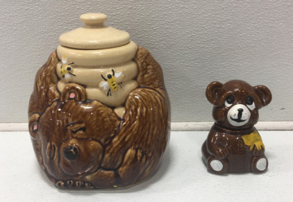 Vintage Sleeping Honey Bear Beehive Cookie Jar, Vintage Ceramic Bear Honey Pot Holder
