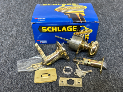 Schlage Keyed Entrance Door Knob