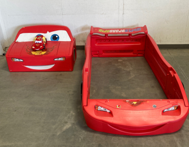 Lightning McQueen Toddler Bed