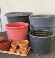 Large Garden Set (15 Pots, 2 Pot Trays, 2 Trellis) - 2