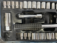 Ratchet Socket Sets - 4