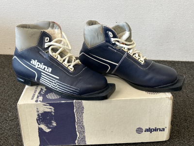 Alpina Women’s Ski Boots