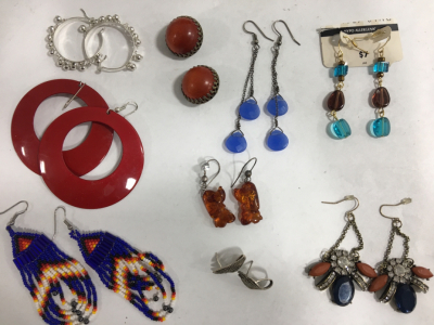 (9) Assorted Pairs of Earings