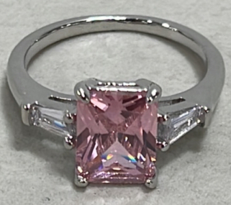 (1) Emerald Cut Pink Kunzite .925 Ladies Ring Size 9
