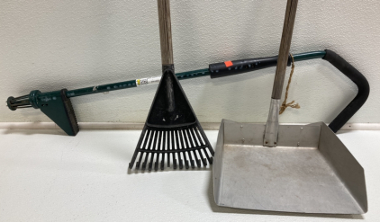 Weed Hound Elite, Mini Plastic Rake, Wide Dustpan/Scoop