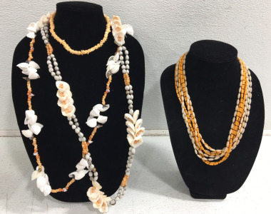 (4) Womens Beautiful Sea Shell & Beaded Necklaces