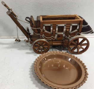 (1) Wagon Lamp (1) Pie Plate