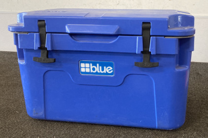 Blue Cooler 23.5”’X15.5”X21.5”