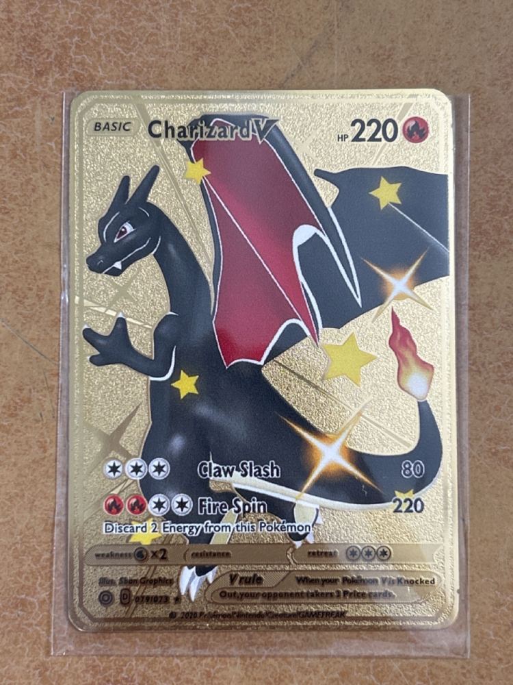 (3) Gold Metal Láser Engraved Pokémon Charizard Cards