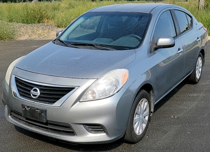 2012 NISSAN VERSA - AC COLD!