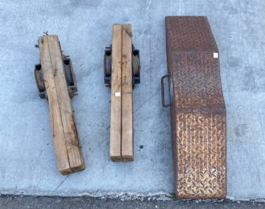 (2) Pulleys, (1) Car Wheel Stand
