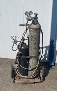 (1) Oxygen Tank Acetylene Welder With Torch