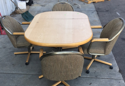 Dining wooden Room Table With (4) Chairs With Wheels