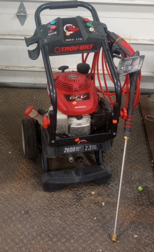 Troy-Bilt 2600 PSI 2.3 GPM With Honda Motor And Accessories