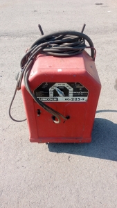 Lincoln Electric 225 Amp Vintage Arc Welder