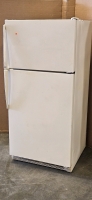 Running Amana Refrigerator - 8