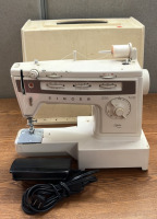 Singer Stylist Sewing Machine W/ Case