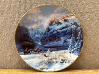 (8) Collectible Plates - 4