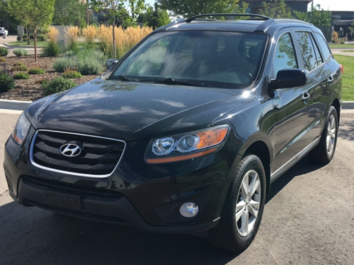 2011 HYUNDAI SANTA FE- 4X4 - RUNS WELL