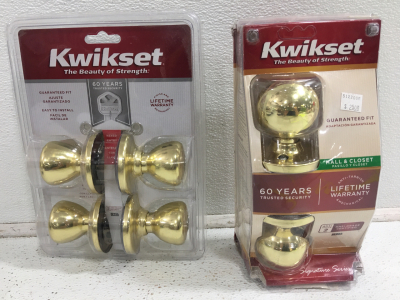 (2) Kwikset Keyed Entry Door Knob Sets (1) Kwikset Hall & Closet Door Knob Set