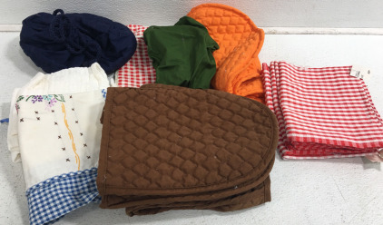 (7) + Toaster & Mixer Covers (5) Hand Towels