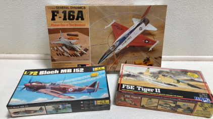 (3) 1/72 Scale Plane Model Kits
