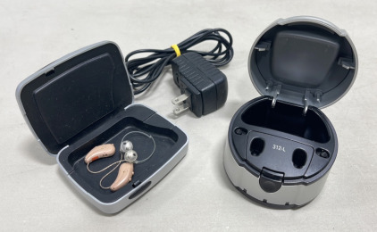 (1) Kirkland Signature Hearing Aid Set With Charger