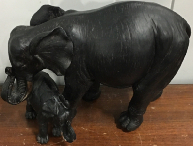 Large Elephant Mother & Baby Decorative Statue