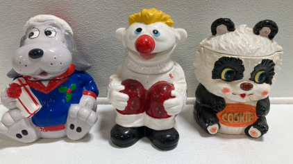 (3) Vintage Cookie Jars: (1) Christmas Dog, (1) Clown/Puppet, Panda