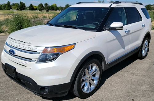 2011 Ford Explorer - 4x4!