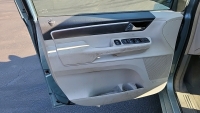 2010 VOLKSWAGEN ROUTAN - DVD PLAYER! - 11