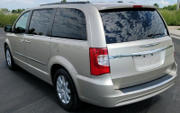 2014 CHRYSLER TOWN & COUNTRY - 66K MILES! - 4