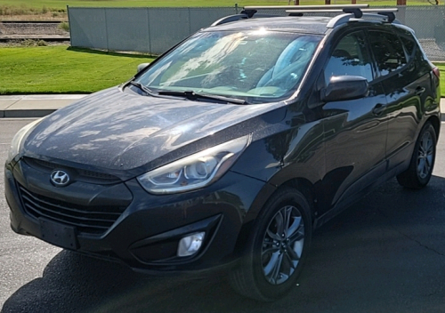 2015 HYUNDAI TUCSON - 4X4!