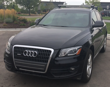 2012 AUDI Q5 - AWD