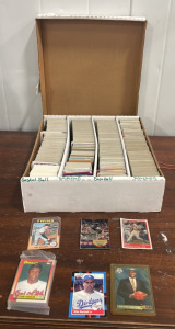(1) Large Box Of Approximately (2000) Of Late 1970s-1990s MLB Baseball Cards Including Ken Griffey As Well As Some NBA And NFL Cards