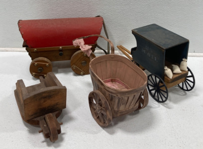 Wagon Lamp, (3) Decorative Wooden Wagons