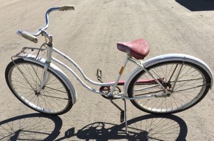 Schwinn Hollywood 26” Bicycle