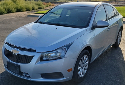 2011 CHEVROLET CRUZE - AC BLOWS COLD!