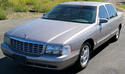 1997 CADILLAC DEVILLE - RUNS WELL