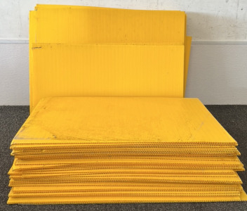 Yellow corrugated Plastic Signs