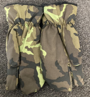 Camo Swiss Backpack And Shooters Mittens - 2