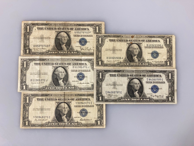 (5) 1 Dollar Silver Certificates