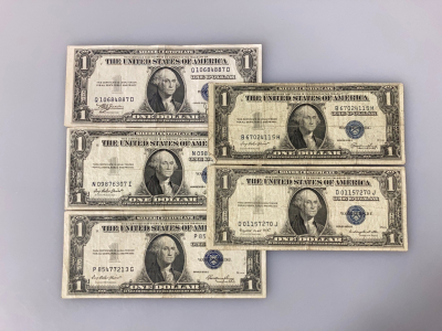 (5) 1 Dollar Silver Certificates